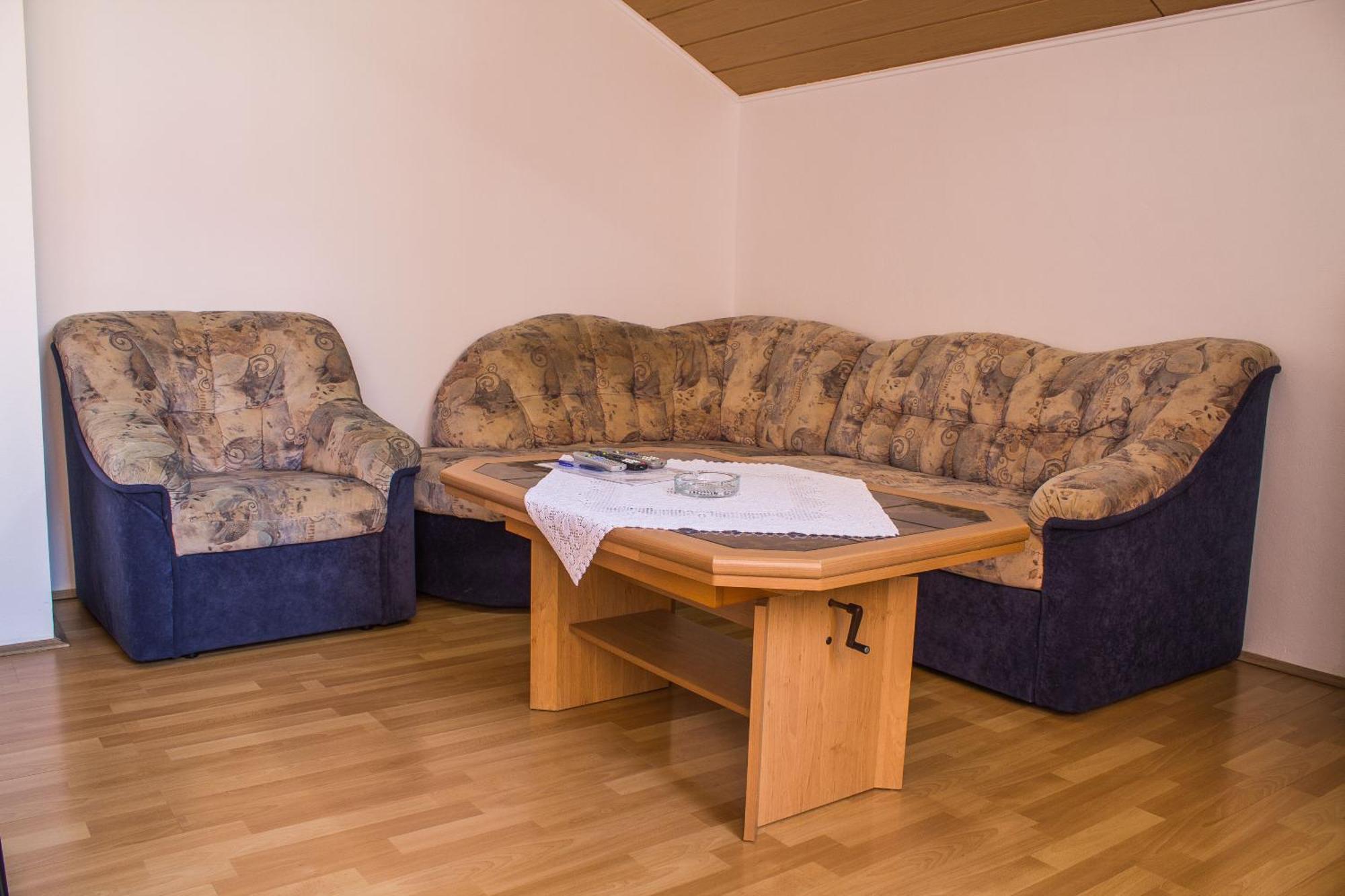 Apartment Pavlesic Слунь Екстер'єр фото
