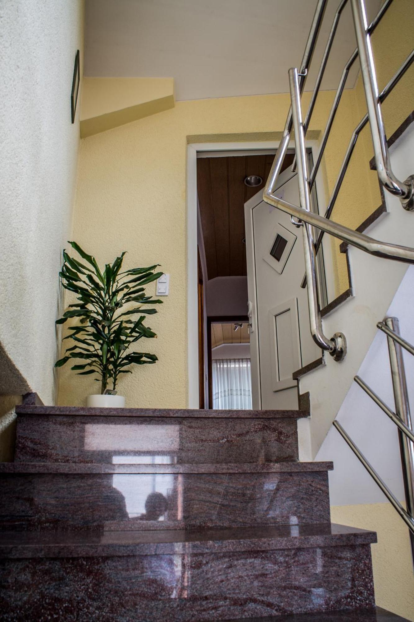 Apartment Pavlesic Слунь Екстер'єр фото