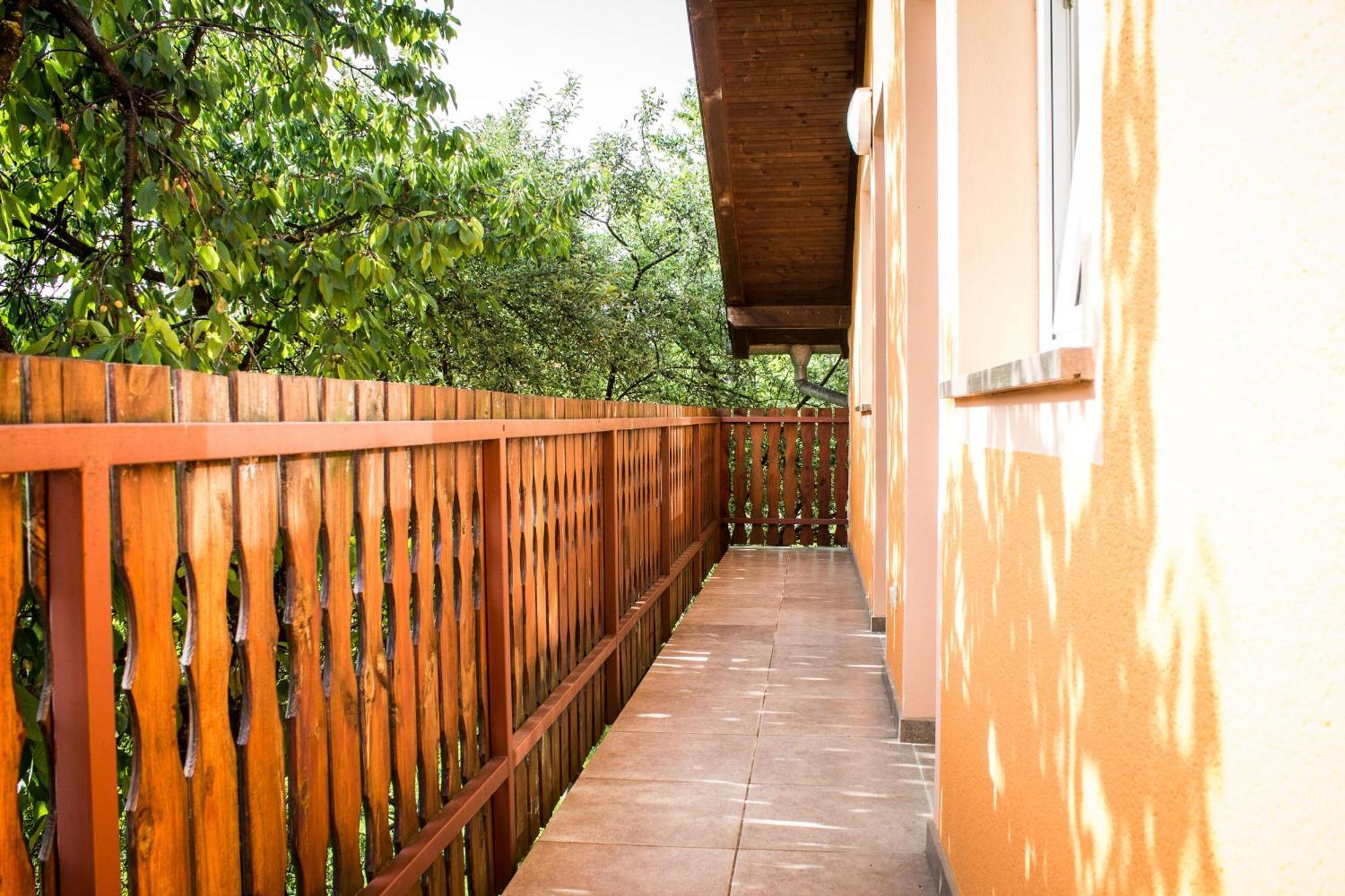 Apartment Pavlesic Слунь Екстер'єр фото