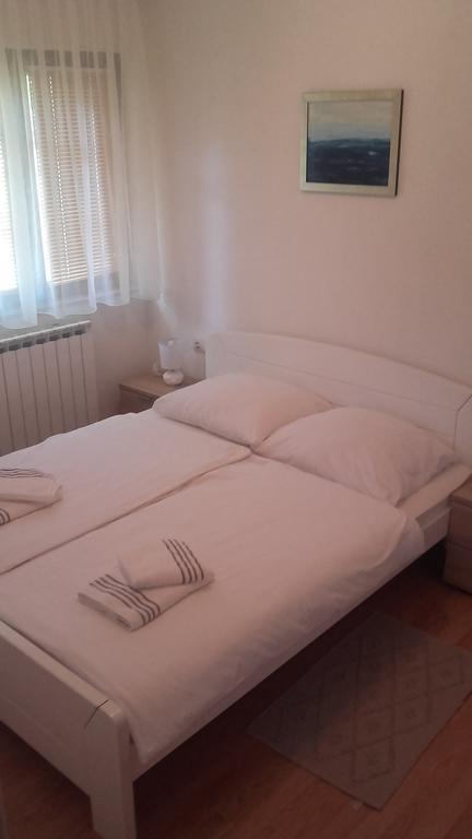Apartment Pavlesic Слунь Екстер'єр фото