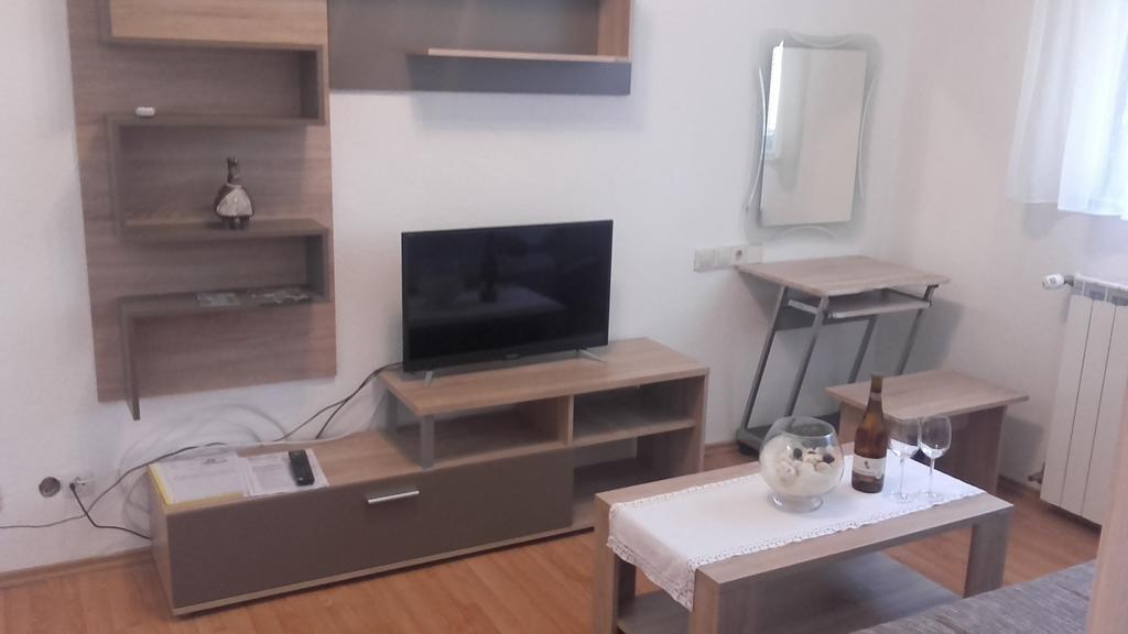 Apartment Pavlesic Слунь Екстер'єр фото